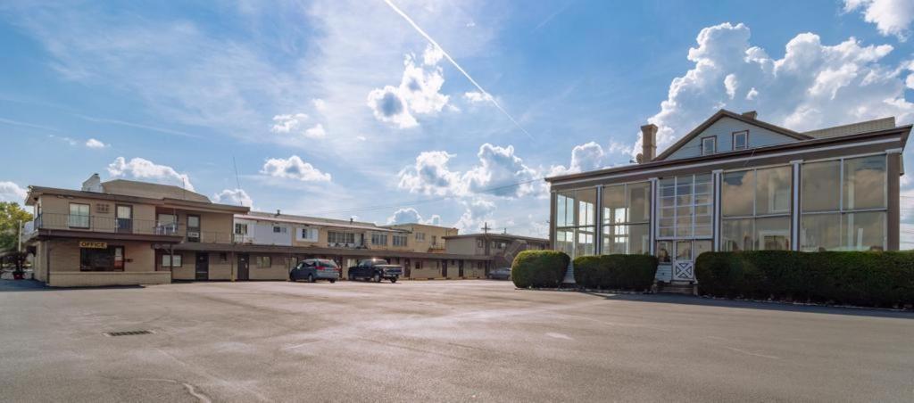 Dubois Manor Motel Exterior photo